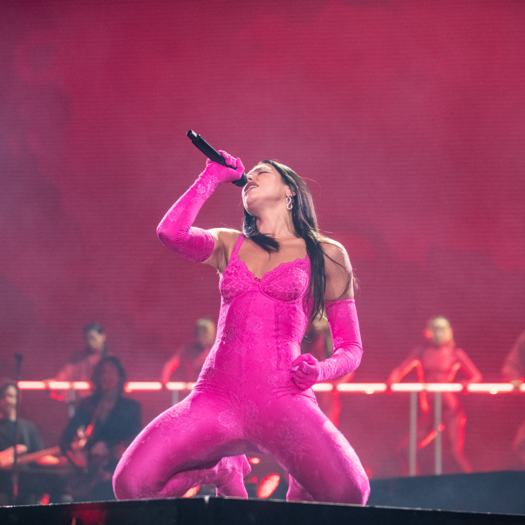 Dua Lipa 3